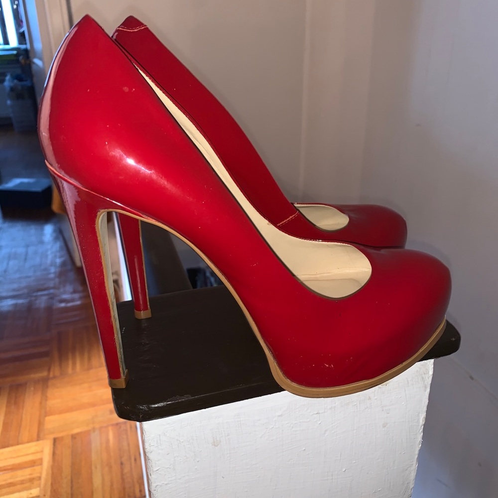 Shoes - Picture 2 of 2